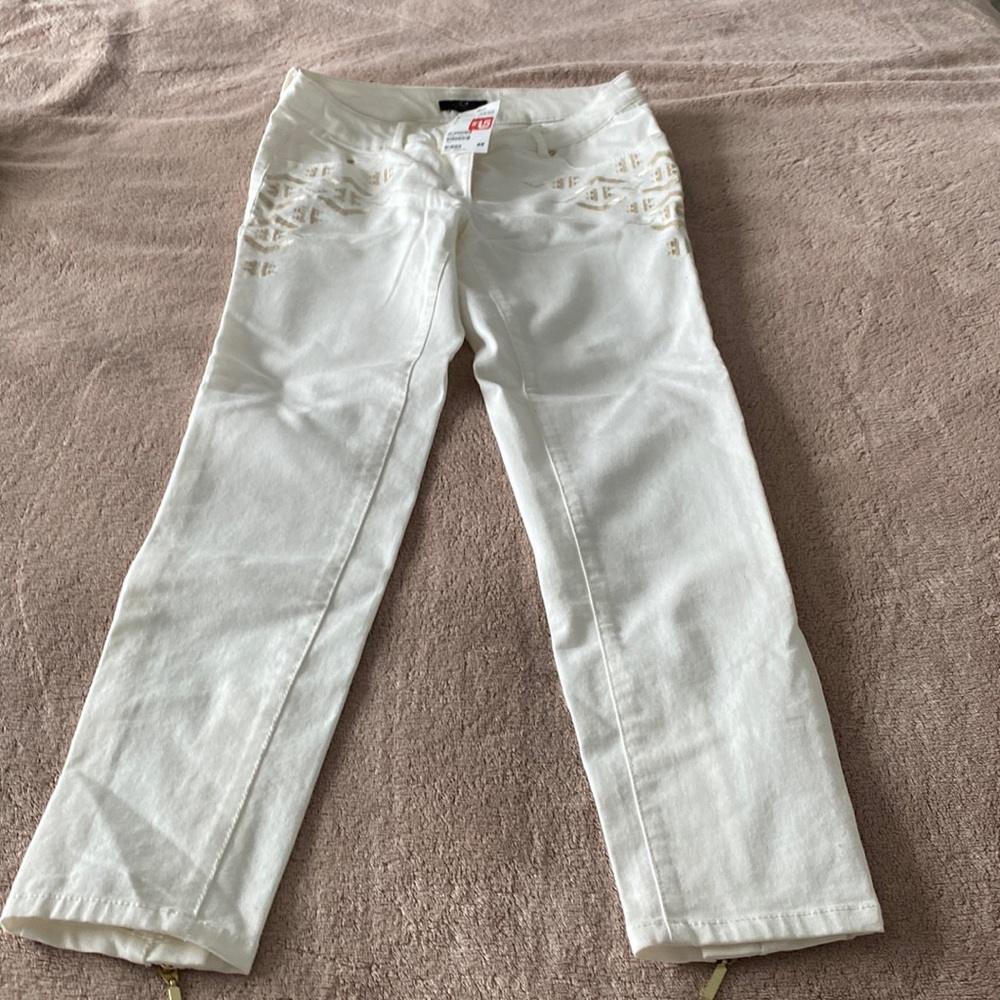 New H&M size 8 white jeans